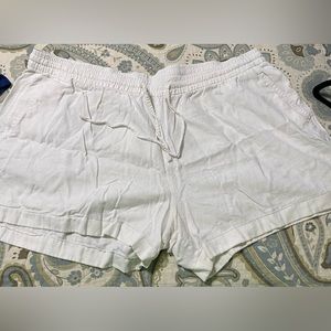 Old Navy Linen blend White shorts - Size XXL
